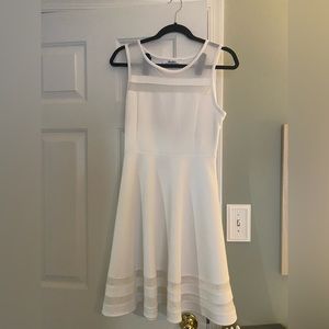 White Sleeveless Cocktail dress